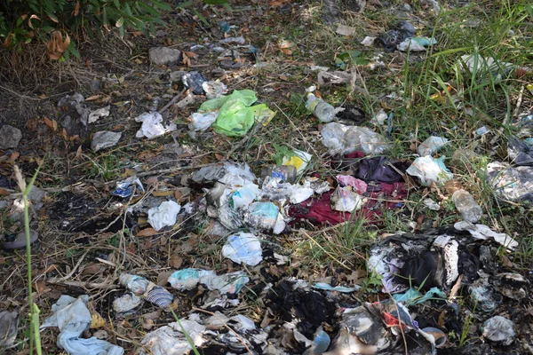 Plastik ve çöp tarafından çevre kirliliğinin