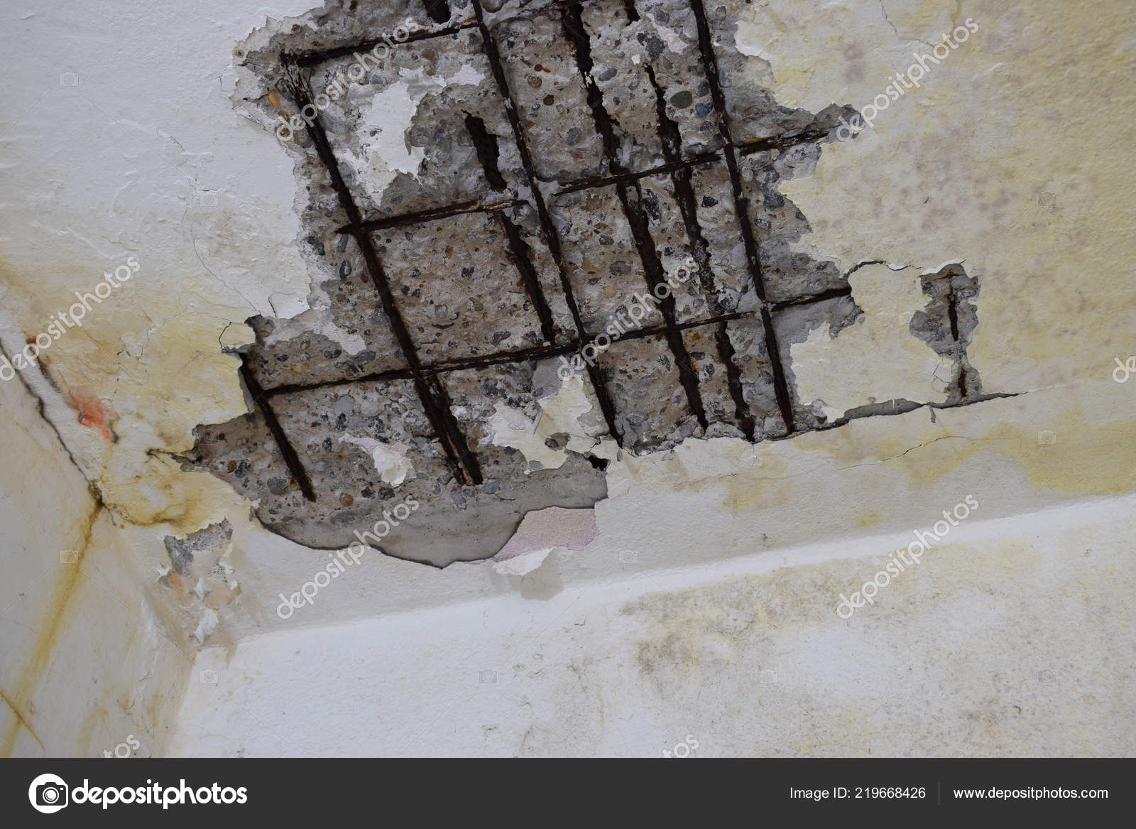 Repair Old House Old Broken Walls Ceiling Stock Photo C Yofoto