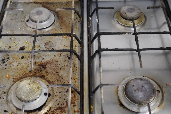 mutfakta yemek için kirli ve temiz Ocak