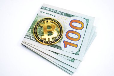 jeton bitcoin ve beyaz bir arka plan üzerinde para (dolar)