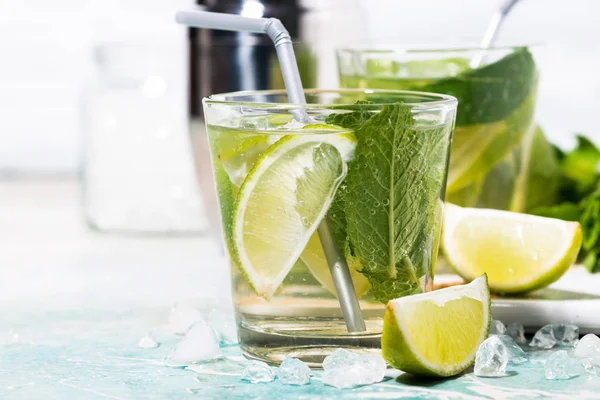 Fräsch Kall Mojito Cocktail Närbild — Stockfoto