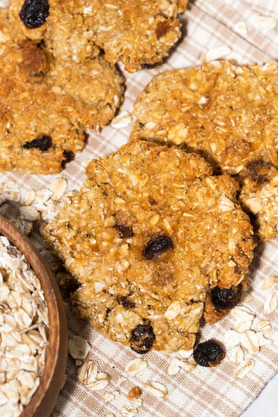 Zelfgemaakte Havermout Koekjes Met Rozijnen Verticale — Stockfoto