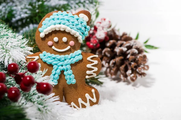 Christmas Gingerbread Man Christmas Tree White Background Closeup — Stock Photo, Image