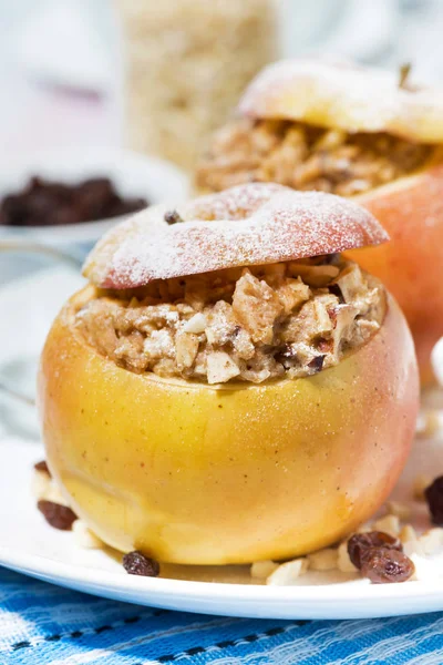 Healthy Breakfast Oatmeal Raisins Baked Apple Closeup — Stock Photo, Image