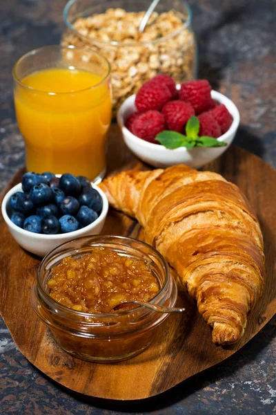 Croissant Jam Berries Wooden Board Top View Vertical — Stock Photo, Image