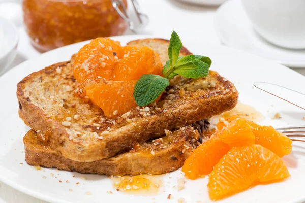 Francouzské Toasty Džemem Mandarinky Snídani Detailní Horizontální — Stock fotografie