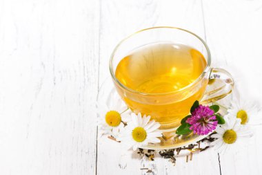 taze kokulu bitkisel çay, üstten görünüm