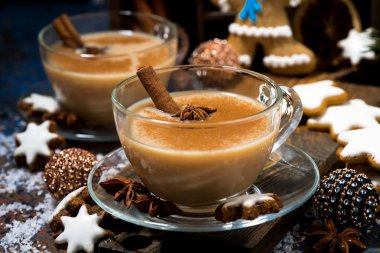 kış davranır, baharatlı masala çay ve zencefilli adam çerezleri