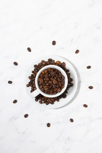 Konzeptfoto Einer Tasse Mit Kaffeebohnen Form Eines Zifferblatts Vertikale Ansicht — Stockfoto