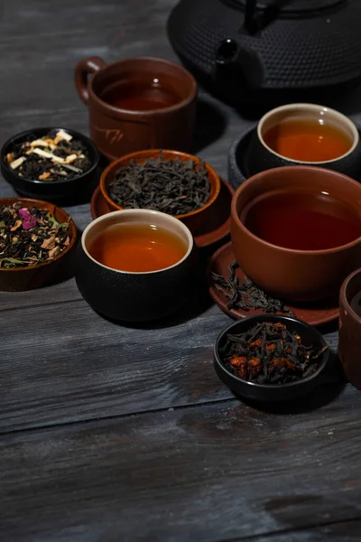 Tea Tasting Different Varieties Wooden Background Vertical Photo — Stock Photo, Image