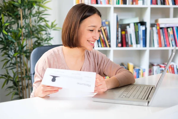 Successful Girl Writing Job Resume Computer Recruiting Advertisement — Stock Photo, Image