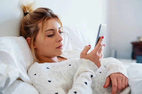 Girl Can Stop Using Smart Phone Bed — Stock Photo, Image