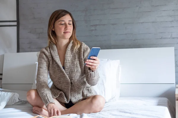 Woman Cheerful Watching One Smartphone Display — Stock Photo, Image