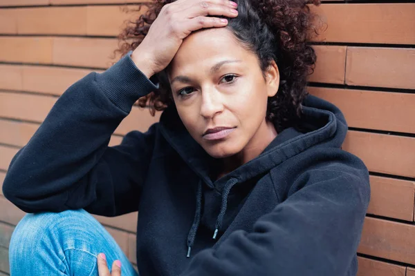 Problematic Young Woman Leaning Brick Wall City Street — Stock Photo, Image