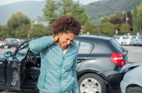 Pijnlijke Whiplash Auto Ongeluk Van Fender Bender Stockfoto