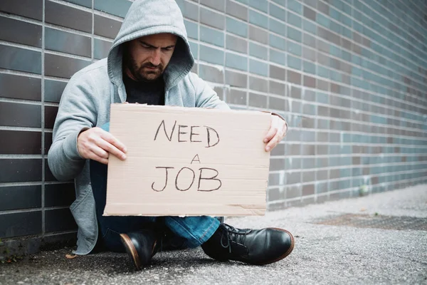 Cara Sem Emprego Procura Emprego Implorando Nas Ruas — Fotografia de Stock