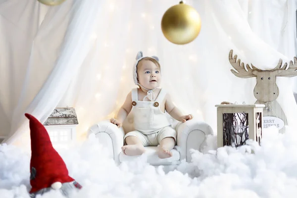 Muhteşem bir bebeğin Noel portresi