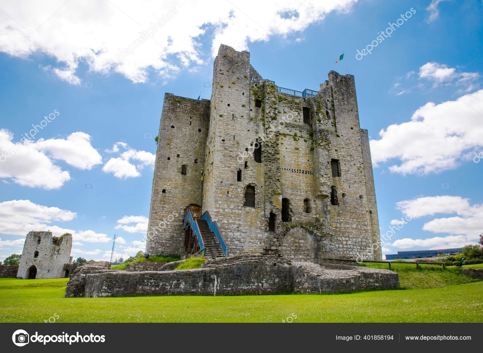 A Panoramic View Of Trim Castle In County Meath On The River Boyne Ireland It Is The Largest Anglo Norman Castle In Ireland Stock Photo C Romrodinka A Panoramic View Of Trim Castle In County Meath On The River Boyne Ireland It Is The Largest Anglo Norman Castle In Ireland Stock Photo C Romrodinka