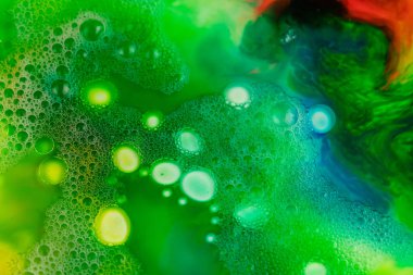 Makro, farklı renkte yağlı boya sabunu. Renkli akrilik. Modern sanat konsepti. İyi, yaratıcı..