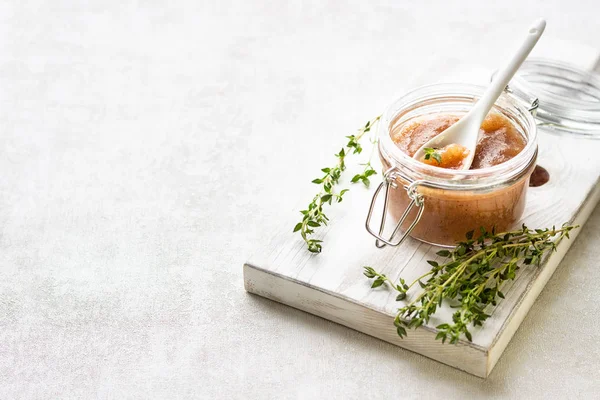 Marmellata Pere Fatta Casa Barattolo Tavola Legno Sfondo Chiaro Focus — Foto Stock