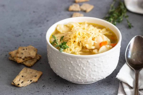 Duas Tigelas Brancas Minestrone Sopa Italiana Com Macarrão Feijão Branco — Fotografia de Stock