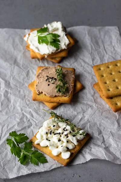 Tasty Salted Square Crackers Cream Cheese Cottage Cheese Liver Pate — Stock Photo, Image