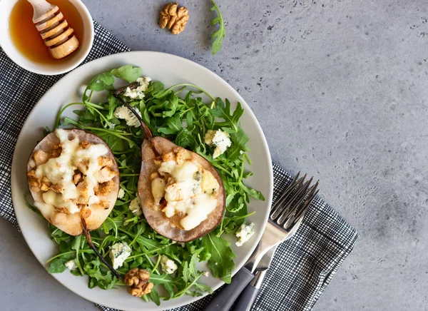 Poires Cuites Four Avec Gorgonzola Poulet Noix Mozzarella Avec Roquette — Photo