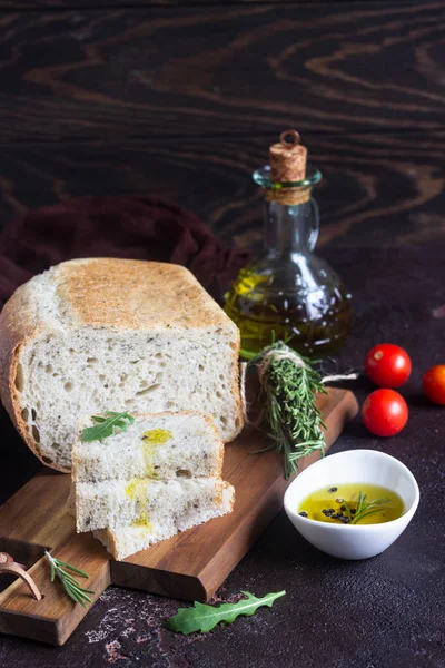 Bread Mozzarella Cherry Tomatoes Olive Oil Arugula Rosemary Sandwich Recipe — Stock Photo, Image