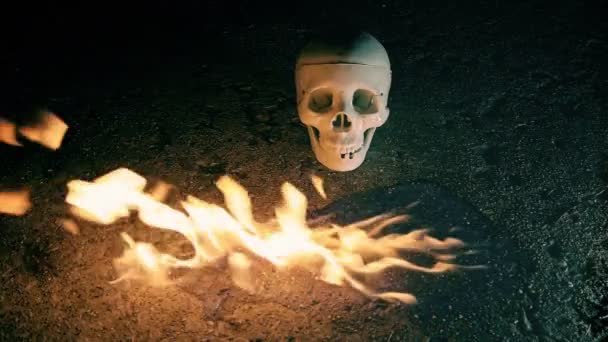 Craniu Foc Afară Gotic Sau Înfricoșător — Videoclip de stoc