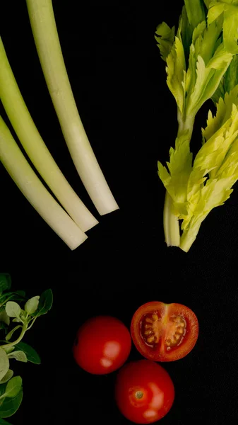 Selecção de produtos hortícolas frescos preparados — Fotografia de Stock