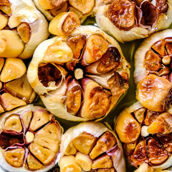 Kavrulmuş veya Kavrulmuş Taze Sarımsak Otlar