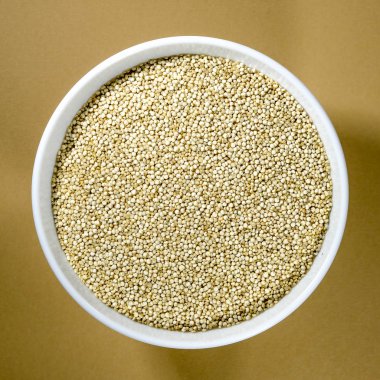 Ham Pişmemiş Quinoa Tohumu Kase