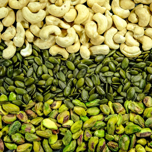 Close Up Pistachio porcas, sementes de abóbora e castanha de caju — Fotografia de Stock