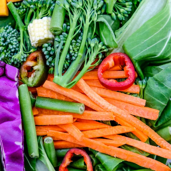 Seleção de vegetais crus saudáveis — Fotografia de Stock