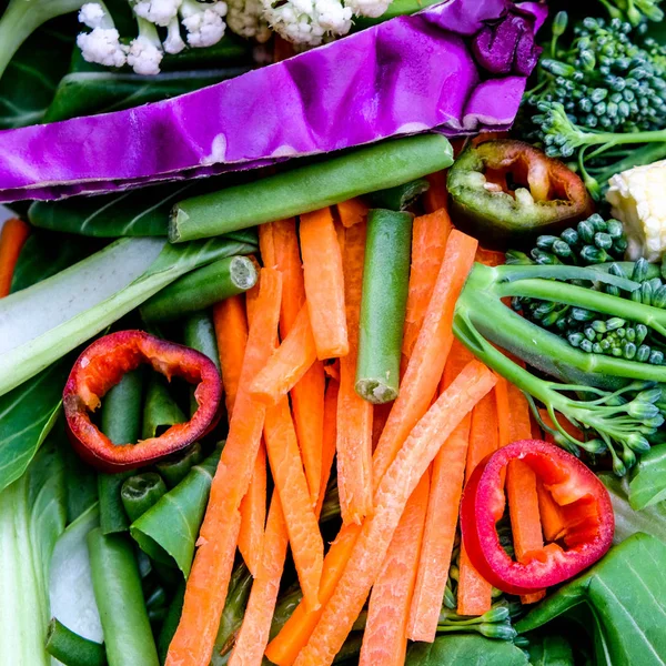 Seleção de vegetais crus saudáveis — Fotografia de Stock