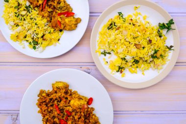 Pirinç ile Hint Tarzı Tavuk Dhansak