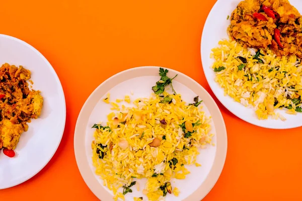 Frango estilo indiano Dhansak com arroz — Fotografia de Stock
