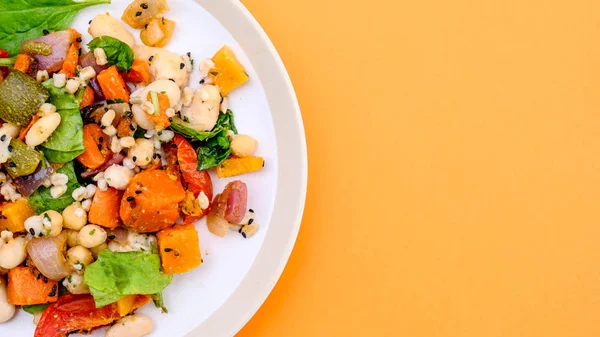 Ensalada de verduras asadas mediterráneas —  Fotos de Stock