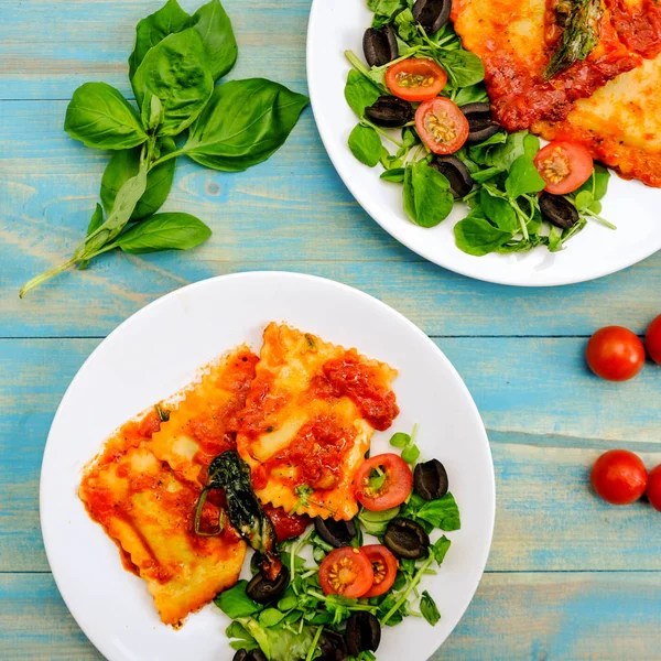 Italian Style Spinach and Ricotta Ravioli Meal — Stock Photo, Image