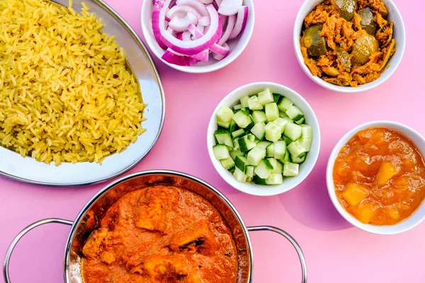 Indiai stílusú vaj csirke curry és a rizs — Stock Fotó