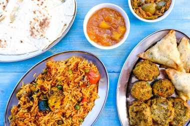 Hint Usulü Sebze Biryani Yemeği