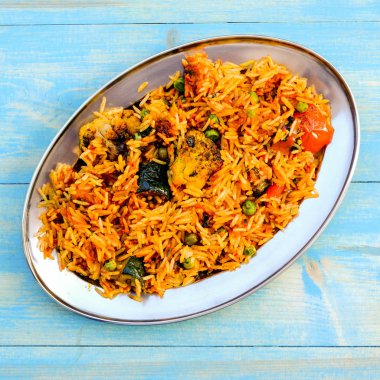 Hint Usulü Sebze Biryani Yemeği