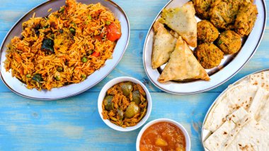 Hint Usulü Sebze Biryani Yemeği