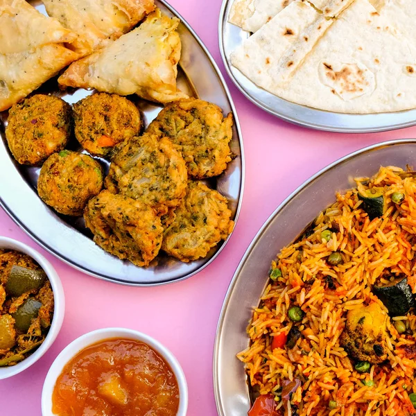 Hint Usulü Sebze Biryani Yemeği