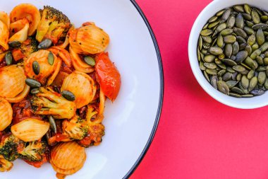 İtalyan Usulü Brokoli Orecchiette Vejetaryen Yemek