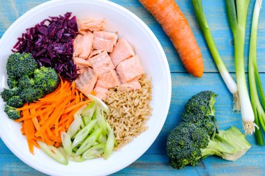 Taze Sağlıklı Somon Poke Bowl
