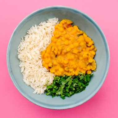 Hint Usulü Vejetaryen Mercimek Likör Pilav