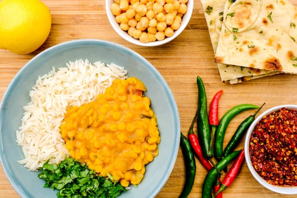 Hint Usulü Vejetaryen Mercimek Likör Pilav