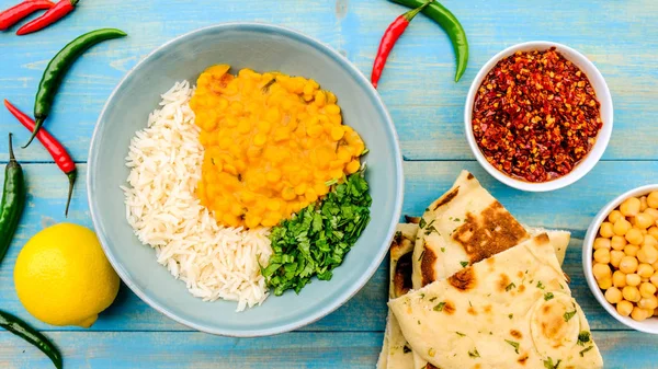 Hint Usulü Vejetaryen Mercimek Likör Pilav