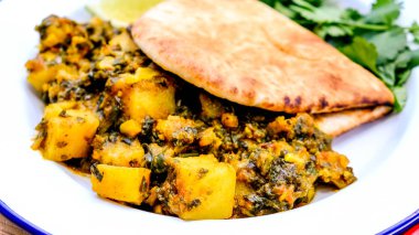 Geleneksel Otantik Hint Vejetaryen Köri